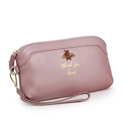 Дамски портфейл с метална декорация в няколко цвята