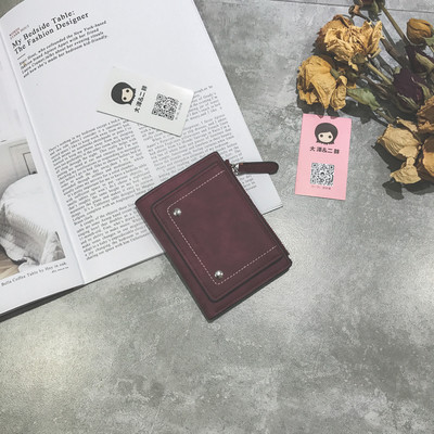 Семпъл мини дамски портфейл в различни цветове