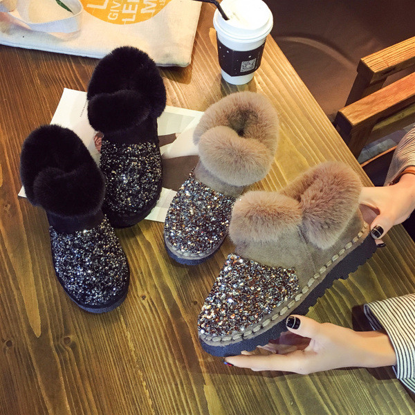 Дамски елегантни боти с пух в два цвята