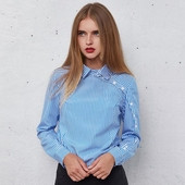 Стилна дамска риза на райе със странични копчета