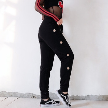 Спортен дамски панталон със странични метални халки, в черен цвят