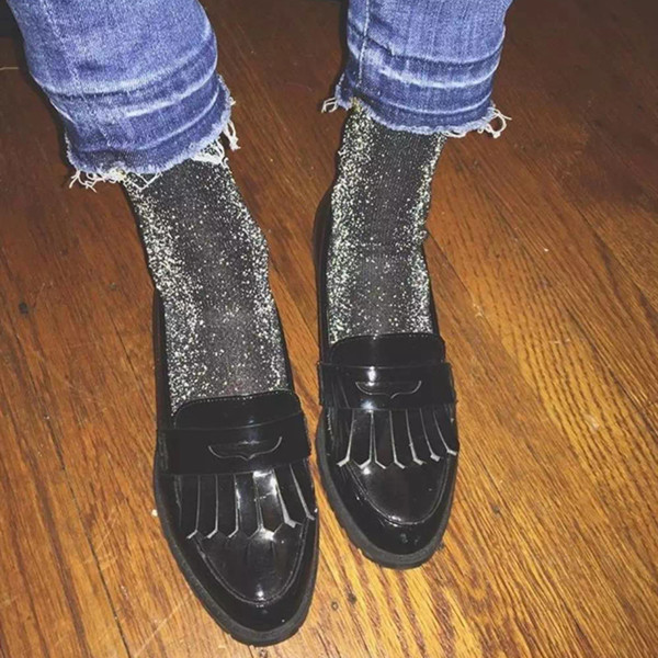 Модерни лъскави дамски чорапи в три цвята