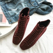 Елегантни дамски боти на ток с връзки в два цвята