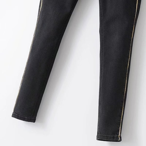 Семпъл модел дамски дънки с висока талия в черен цвят  