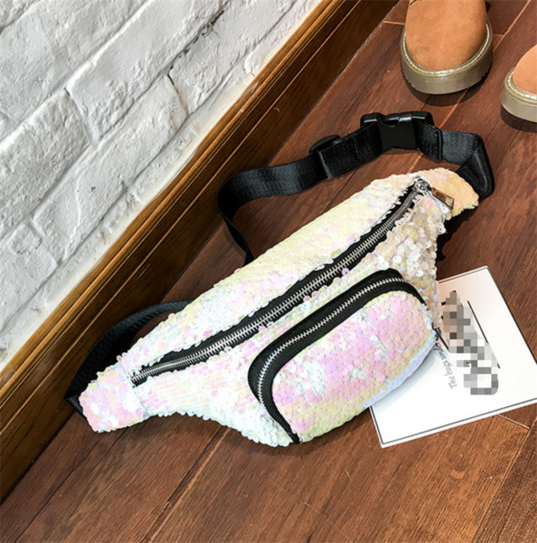 Стилна дамска бананка с пайети в три цвята