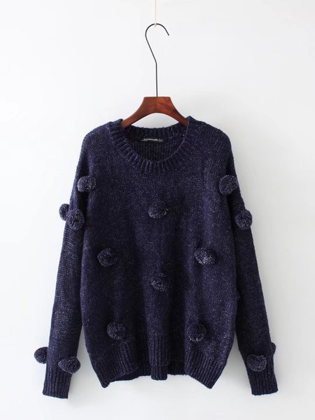 Топъл дамски пуловер в свободен стил с пухени топчета