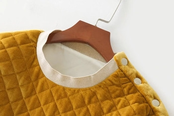 Есенно-зимна дамска блуза в два цвята с копчета и О-образно деколте