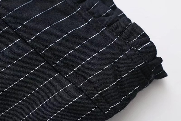 Официален дамски панталон в широк модел на райе