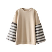 Стилна дамска блуза с широки ръкави с пух