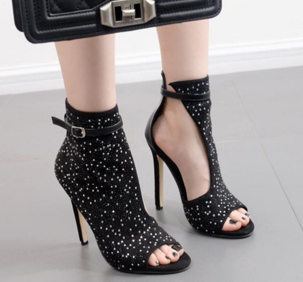 Елегантни дамски сандали с висок ток и с камъни, в черен цвят