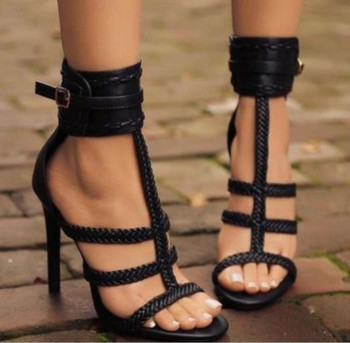 Стилни дамски сандали с висок ток в черен цвят