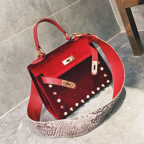 Мини елегантна дамска чанта в няколко цвята