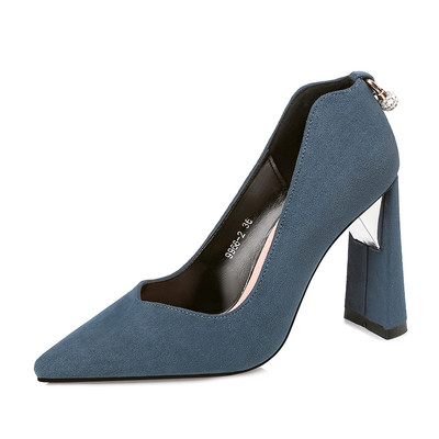 Стилни дамски обувки с висок ток - остри и в няколко цвята