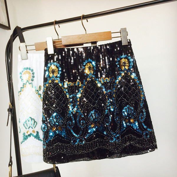 Стилна дамска пола в етно мотив с пайети в два цвята