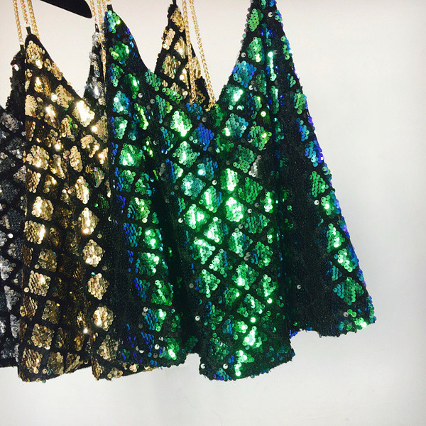 Елегантен дамски потник в свободен стил с метални презрамки в няколко цвята