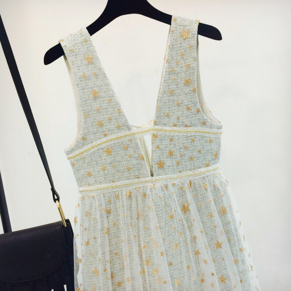 Ефирна къса дамска рокля, подходяща за ежедневие