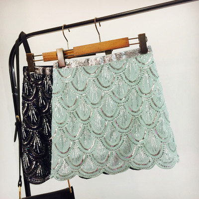 Дамска пола в два цвята с пайети