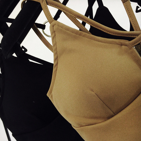 Top de dama modern in doua culori cu bretele subtiri