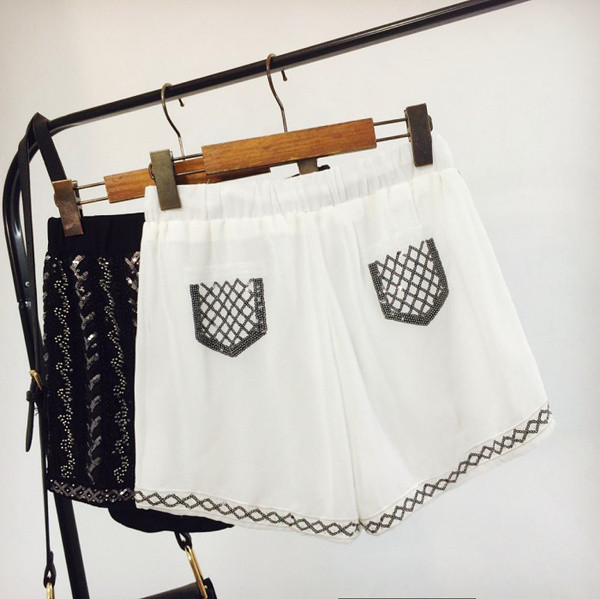 Ежедневни дамски къси панталони в два цвята