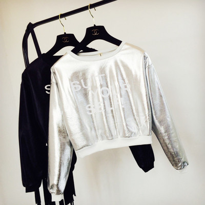 Спортна дамска скъсена блуза с надпис