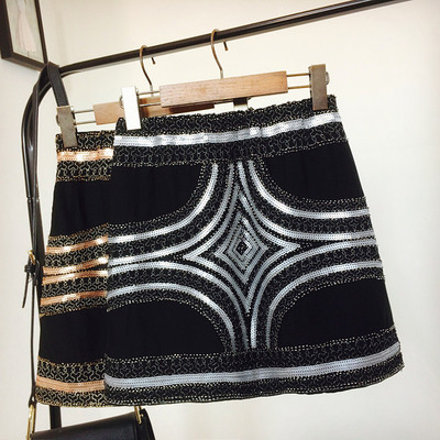 Дамска пола в два цвята