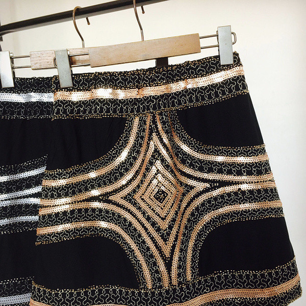 Дамска пола в два цвята