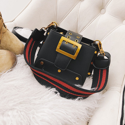 Μίνι κομψή γυναικεία τσάντα με φαρδιές λαβές