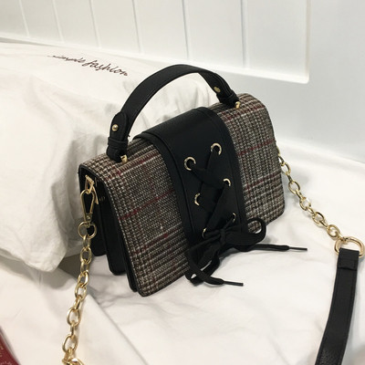 Стилна дамска чанта в три цвята с кръстосани връзки