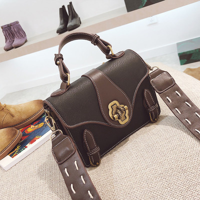 Актуална дамска мини чанта с широка дръжка в няколко цвята