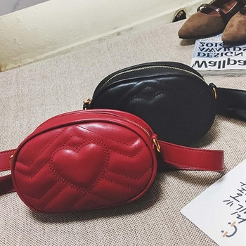 Μίνι γυναικεία τσάντα σε μαύρο και κόκκινο χρώμα με οικολογικό δέρμα