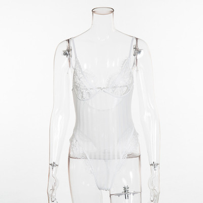 Изключително стилно дамско боди с ажурна дантела в бял и черен цвят