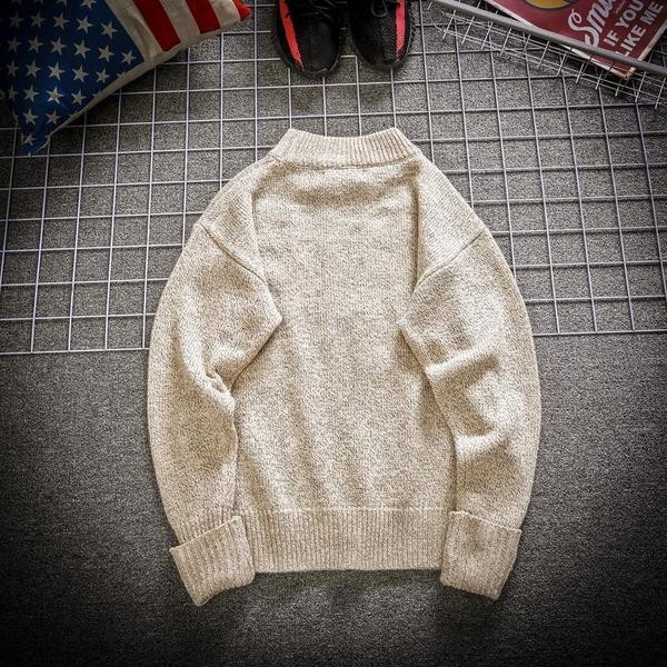 Ежедневен зимен мъжки пуовер с поло яка и декорация