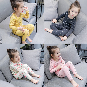 Детска пижама от две части за момичета в няколко цвята с различни апликации
