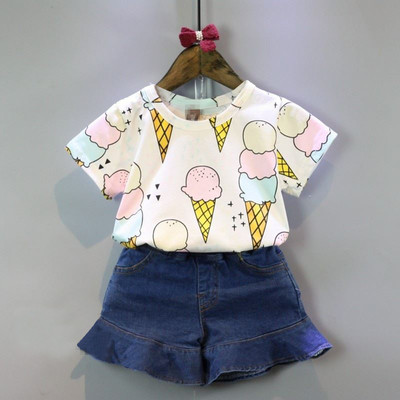Casual t-shirt for girls with ice cream applique