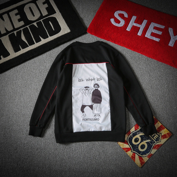 Спортна ежедневна мъжка блуза с принт в бял и черен цвят