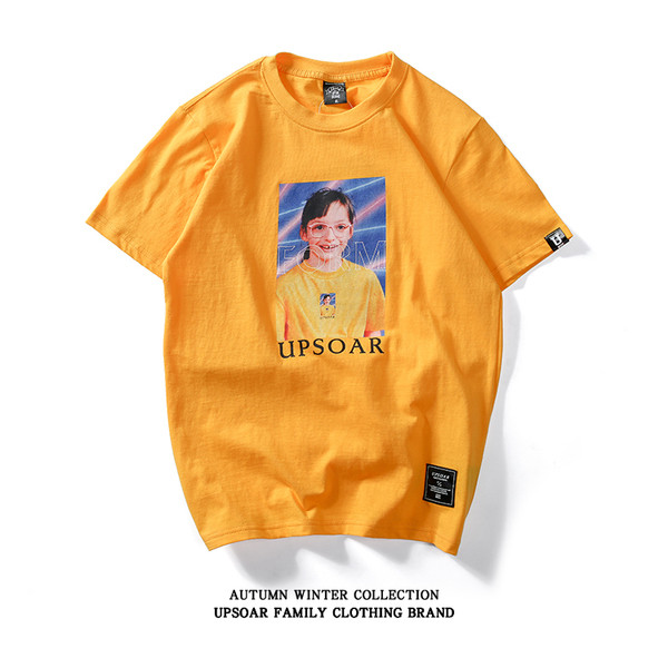 Мъжка тениска с принт в няколко цвята, подходяща за ежедневие