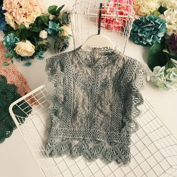 Дантелен топ в различни цветове