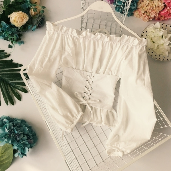 Спортно-елегантна дамска риза с паднали рамене и корсет в няколко цвята