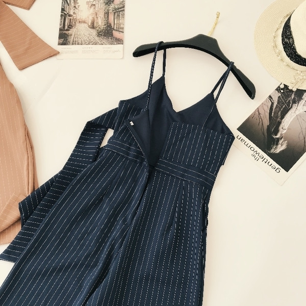 Стилен дълъг дамски гащеризон на райе в няколко цвята