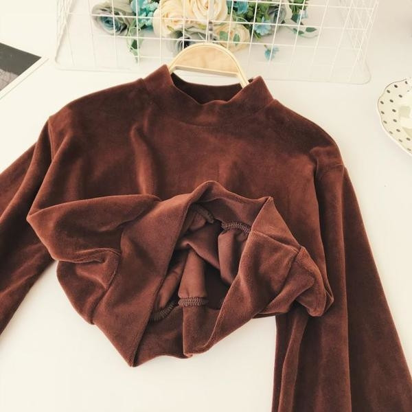 Къса кадифена дамска блуза в три цвята