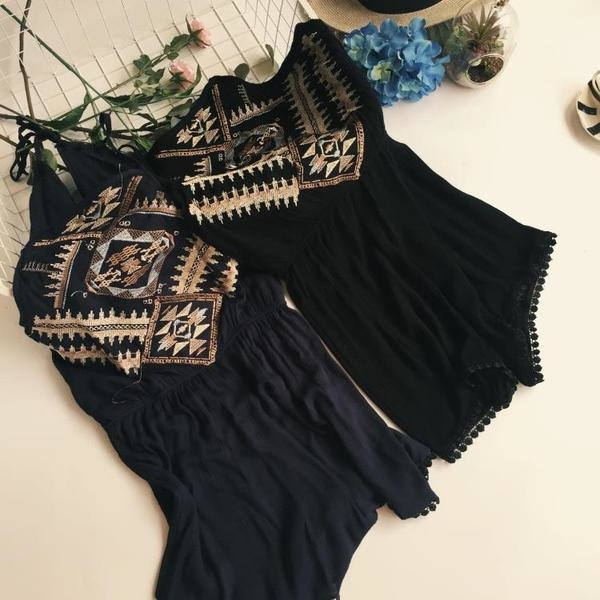 Дамски къс гащеризон с бродерия в четири цвята 