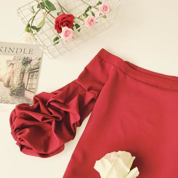 Стилна дамска блуза-изчистен модел с набръчкани ръкави и паднали рамене в няколко цвята