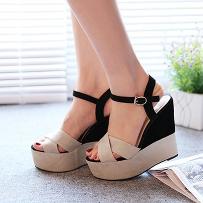 Ежедневни дамски сандали на платформа в три цвята 