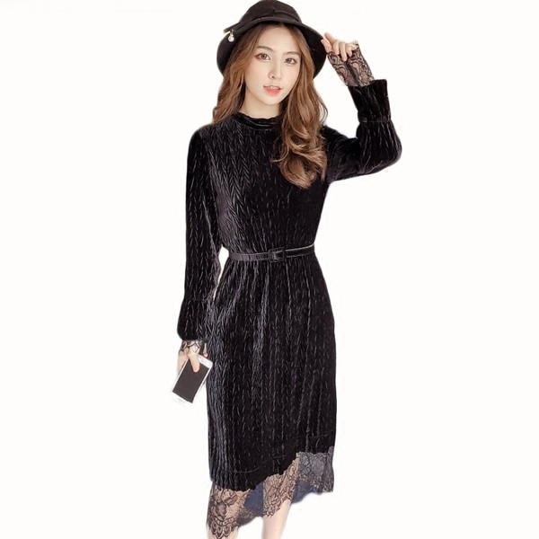 Стилна плисирана дълга дамска рокля с декорция дантела