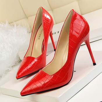 Елегантни дамски обувки на висок и тънък ток в няколко цвята