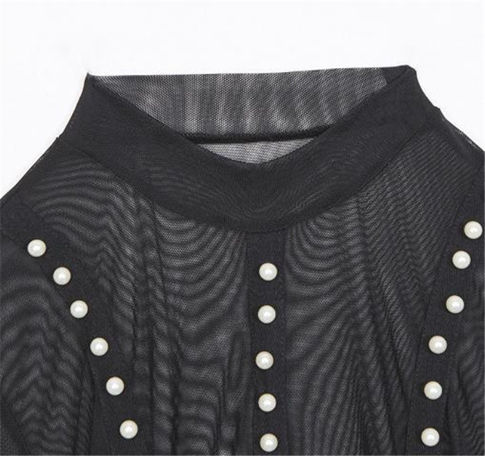 Дамско дантелено боди с перли в черен цвят