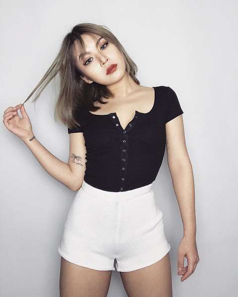 Къси дамски панталони в няколко цвята подходящи за ежедневие