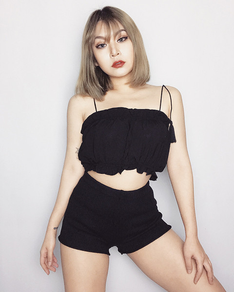 Къси дамски панталони в няколко цвята подходящи за ежедневие