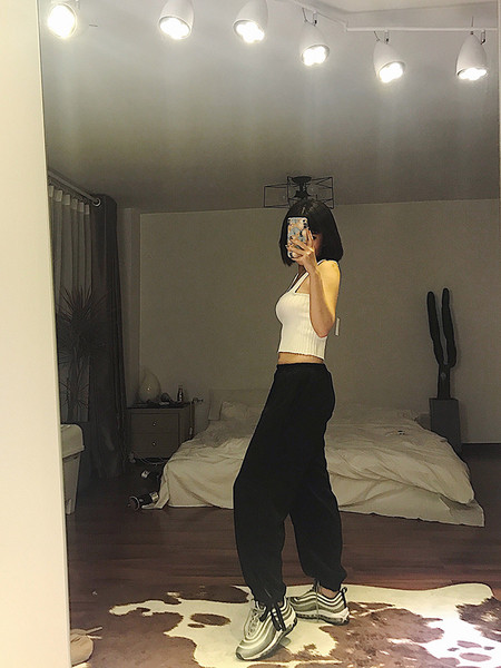 Стилен дамски пантлон в широк модел и в различни цветове