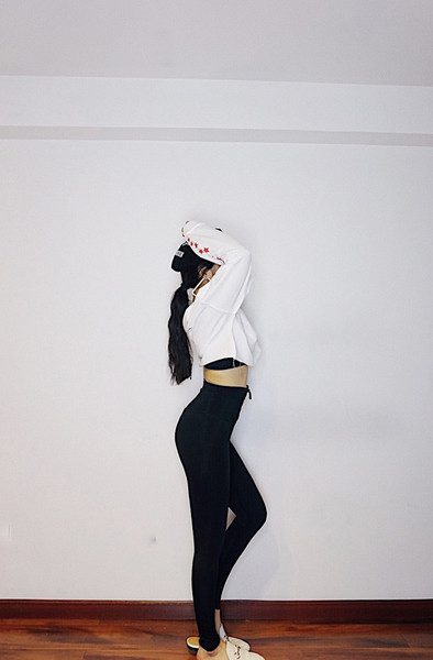 Спортно-елегантен дамски клин с висока талия и връзки